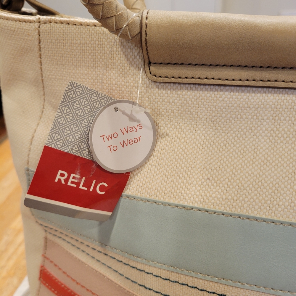 💮NWT~ RELIC TOTE BAG - Picture 4 of 8